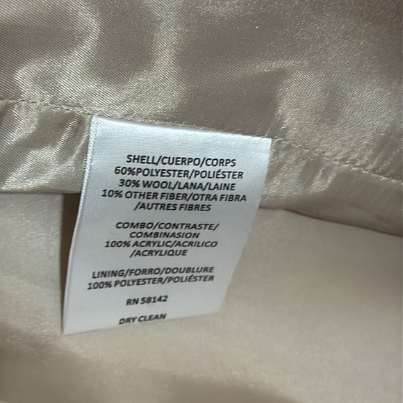 NWOT Gorgeous Gal Meets Glam Cream and Black Soft Trench Coat with Notched Lapel - Picture 5 of 7